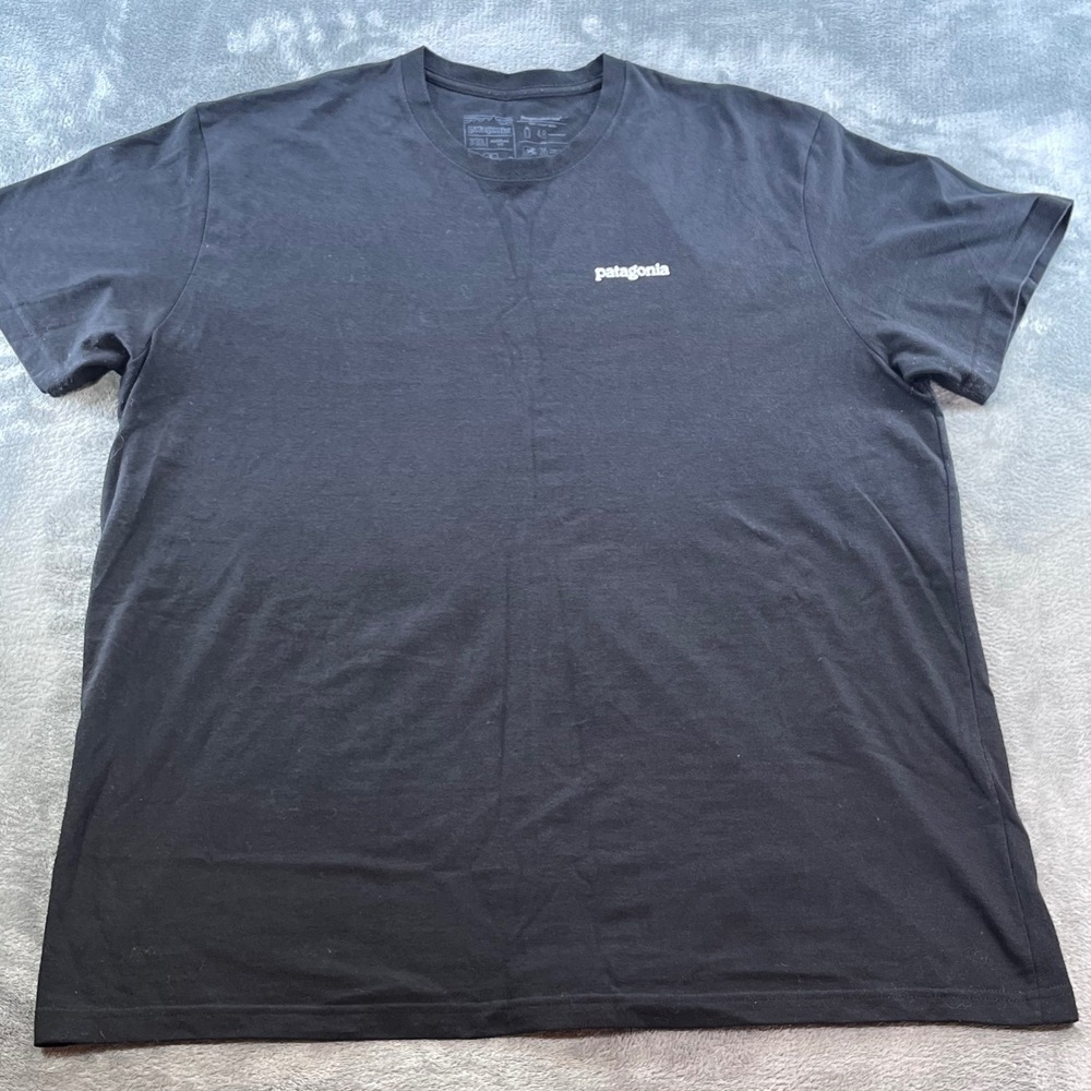 Patagonia Mens Responsibili-Tee Black Graphic T-Shirt XXL Regular Fit Logo